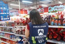 Procon de CG autua estabelecimentos por irregularidades na venda de ovos de chocolate e de pescados