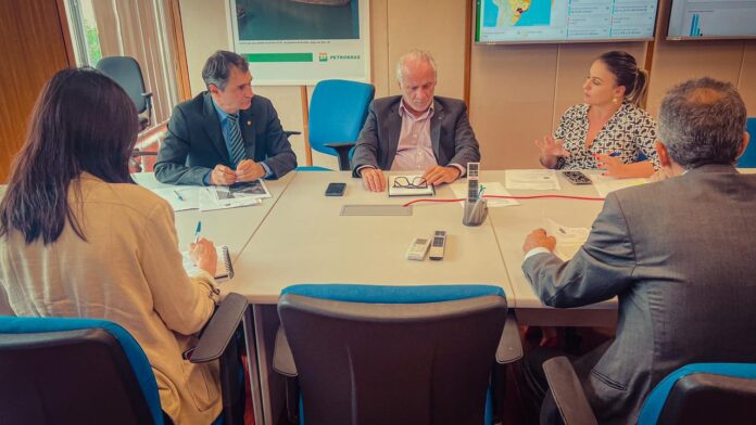 rr3fcb5ff7-2fae-41f9-9edc-3e75ee1bfbd1