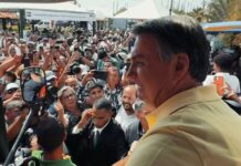 Bolsonaro é recebido com festa em feira de agronegócio em SP