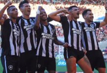 Botafogo volta a liderar o Campeonato Brasileiro após quase dez anos