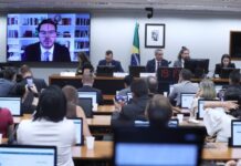 Oposição critica ação do STF em defesa do PL das Fake News