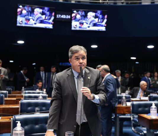 CPMI será instalada na quarta-feira, Efraim foi o único senador paraibano a assinar