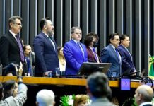 Críticas à lei tributária marcam sessão do Dia Livre de Impostos