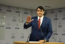 André Gadelha assume titularidade do mandato na ALPB