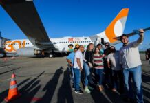 Avião do Forró da GOL Linhas Aéreas é recepcionado por Bruno Cunha Lima, no Aeroporto João Suassuna