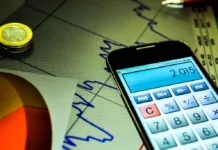 Atividade econômica tem alta de 0,56% em abril, informa Banco Central