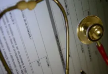 ANS suspende comercialização de 31 planos de saúde por mau desempenho