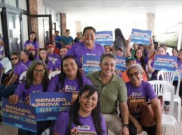 De mãos dadas com os garis: Efraim reforça compromisso com os profissionais em encontro estadual da categoria