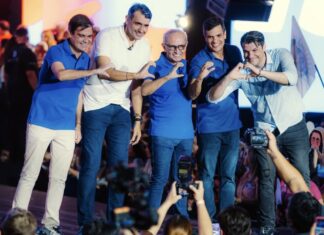 Cícero reúne multidão em convenção, oficializa chapa com Diogo Cunha Lima, Veneziano e André Gadelha e convoca Paraíba a dar o próximo passo
