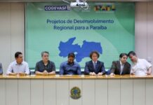 Na Codevasf, Efraim Filho participa de assinatura simbólica de Ordem de Serviço para pavimentação, entrega de máquinas e equipamentos na Paraíba