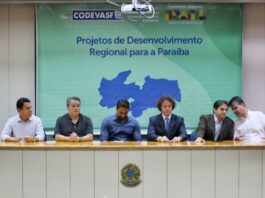 Na Codevasf, Efraim Filho participa de assinatura simbólica de Ordem de Serviço para pavimentação, entrega de máquinas e equipamentos na Paraíba