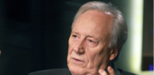 Lewandowski entrega carta de demissão do Ministério da Justiça a Lula