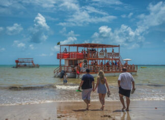 Paraíba tem um trecho de praia imprópria para banho neste fim de semana