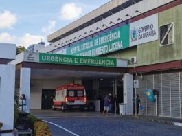 Filho tenta defender mãe de agressões e é esfaqueado pelo próprio pai, em Cabedelo