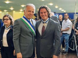 Veneziano é condecorado pelos relevantes serviços prestados ao País, em cerimônia alusiva aos 25 anos do Ministério da Defesa