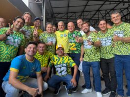 Bruno, Efraim, Romero e vice de Flávio, Alfredo Gaspar, comandam ato em Campina Grande