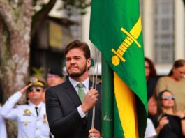 Prefeito prestigia desfile cívico do 7 de Setembro e destaca tradição de Campina