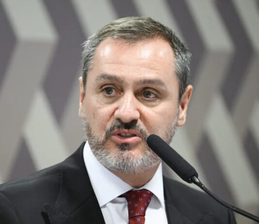 2ª Turma do STF forma maioria para suspender Andrei Rodrigues da Polícia Federal