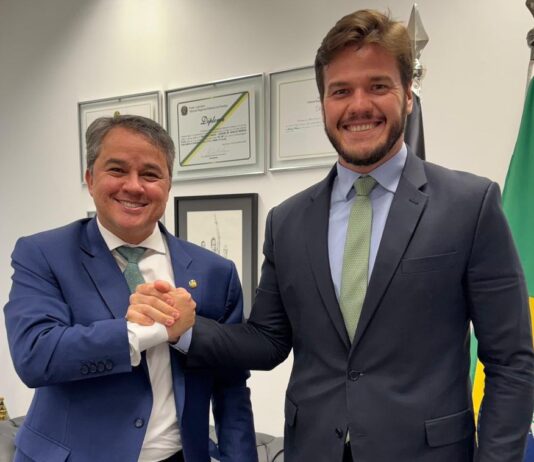 Bruno sinaliza apoio a Efraim Filho ao Governo da Paraíba em 2026