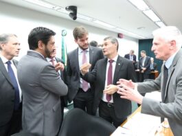 Em Brasília, Bruno participa de reunião da comissão da Câmara que discute a PEC dos Municípios
