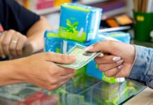 Distribuição gratuita de absorventes chega a 1,3 milhão de brasileiras