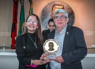 Câmara de Campina Grande homenageia João de Freitas Motta com Medalha de Honra ao Mérito Municipal