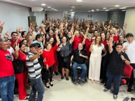 Pré-candidata a deputada estadual, Ana Cláudia reúne apoiadores de vários municípios para ouvir ideias e definir propostas