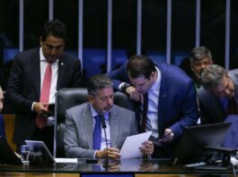 CCJ da Câmara dos Deputados vota anistia a presos do 8/1 e analisa projetos contra STF