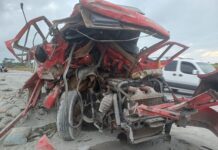 Colisão entre caminhões deixa vítima presa às ferragens na BR-230, em Santa Rita