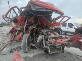 Colisão entre caminhões deixa vítima presa às ferragens na BR-230, em Santa Rita