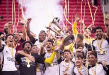 Corinthians vence Flamengo e é bicampeão da Supercopa Rei