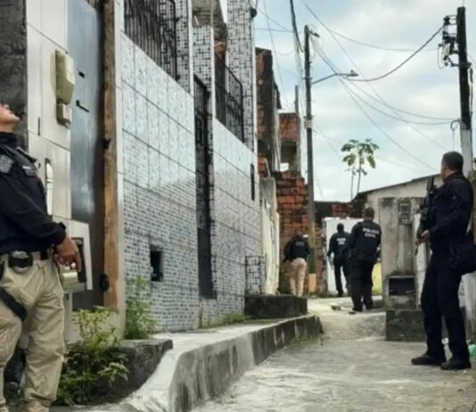 Bahia e Ceará: operação contra o Comando Vermelho prende 35 pessoas