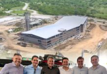 Efraim: “Após visita da bancada federal ao Centro de Eventos em CG, Ministro do Turismo libera 2,7 milhões para a continuidade da obra”