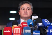 Efraim defende devolução total da MP que reonera a folha de pagamento