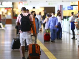 Reajuste do querosene pode elevar preço das passagens aéreas no Brasil