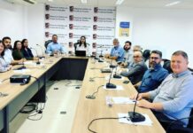 Prefeito de Boa Vista participa de reunião estratégica sobre oncologia em Campina Grande