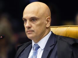 Alexandre de Moraes anula decisão da Câmara que manteve mandato de Carla Zambelli