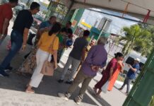 Turistas desfrutam de cultura, artesanato e culinária nordestina na Vila do Artesão durante o Carnaval da Paz em Campina Grande