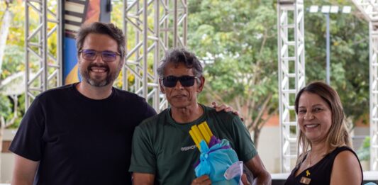 Seduc entrega mais de 1.100 materiais esportivos para 24 escolas de tempo integral