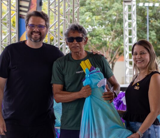 Seduc entrega mais de 1.100 materiais esportivos para 24 escolas de tempo integral