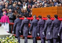 Corpo de papa Francisco é sepultado na Basílica de Santa Maria Maior