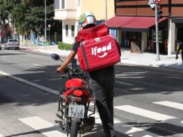 Anvisa libera venda de medicamentos por plataformas como iFood e Rapp
