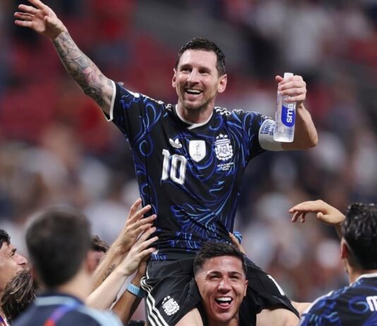 Com outra virada incrível, Argentina despacha Inglaterra e vai à final