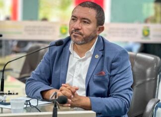 Alexandre vai pedir que projeto que equipara licença-maternidade para todas as servidoras seja colocado em votação