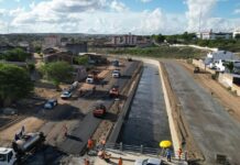 PMCG aplica camada de asfalto nas vias laterais da segunda etapa do Canal de Bodocongó