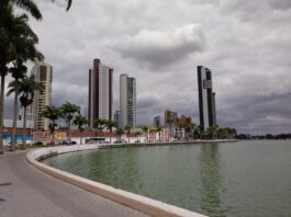 MPPB notifica 9 imóveis por despejo de esgoto irregular no Açude Velho em Campina Grande