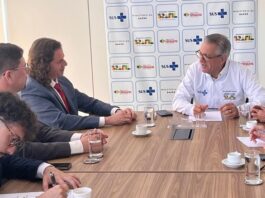 Veneziano consegue carretas do programa “Agora tem Especialistas” para Cabedelo, Catolé do Rocha e Massaranduba