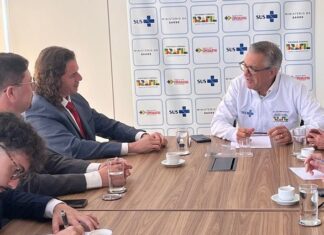 Veneziano consegue carretas do programa “Agora tem Especialistas” para Cabedelo, Catolé do Rocha e Massaranduba