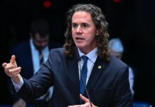Senado aprova projeto relatado por Veneziano que incentiva o primeiro emprego para jovens
