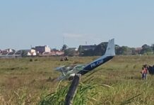 Avião de pequeno porte faz pouso forçado no aeroporto de João Pessoa